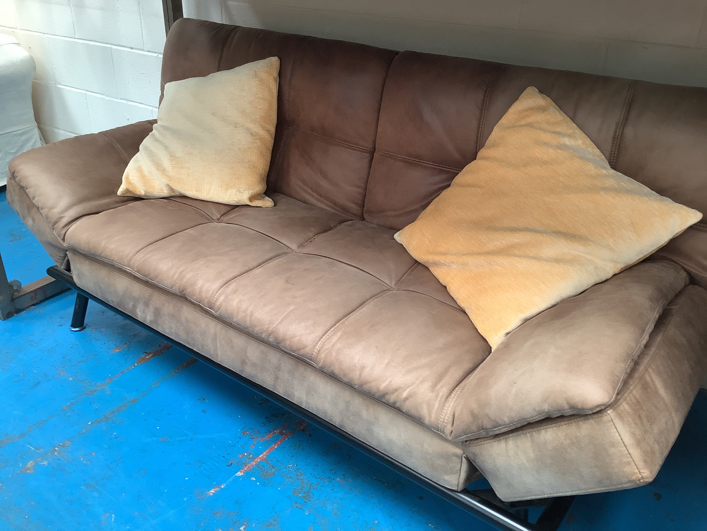 2 seater sofa bed