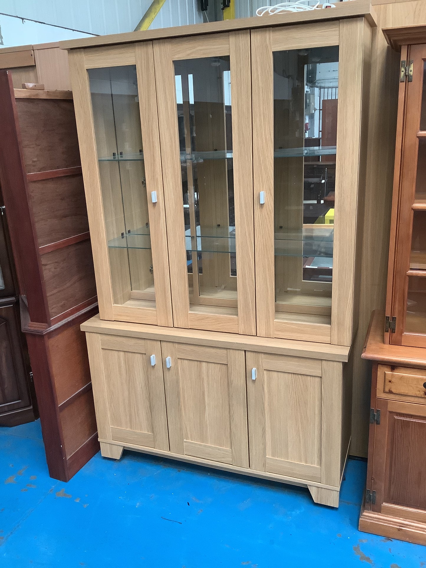 Wall unit