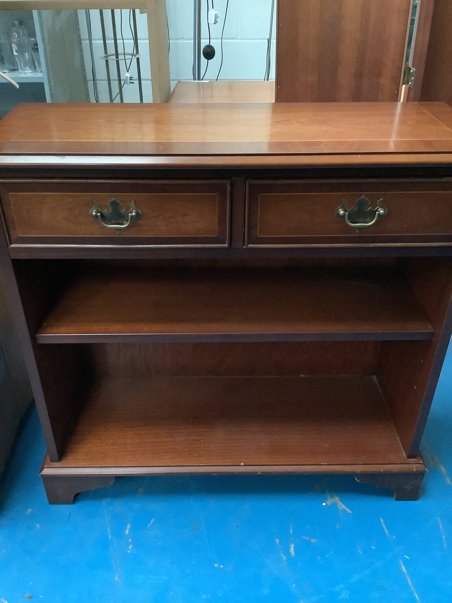 Shelving/bookcase