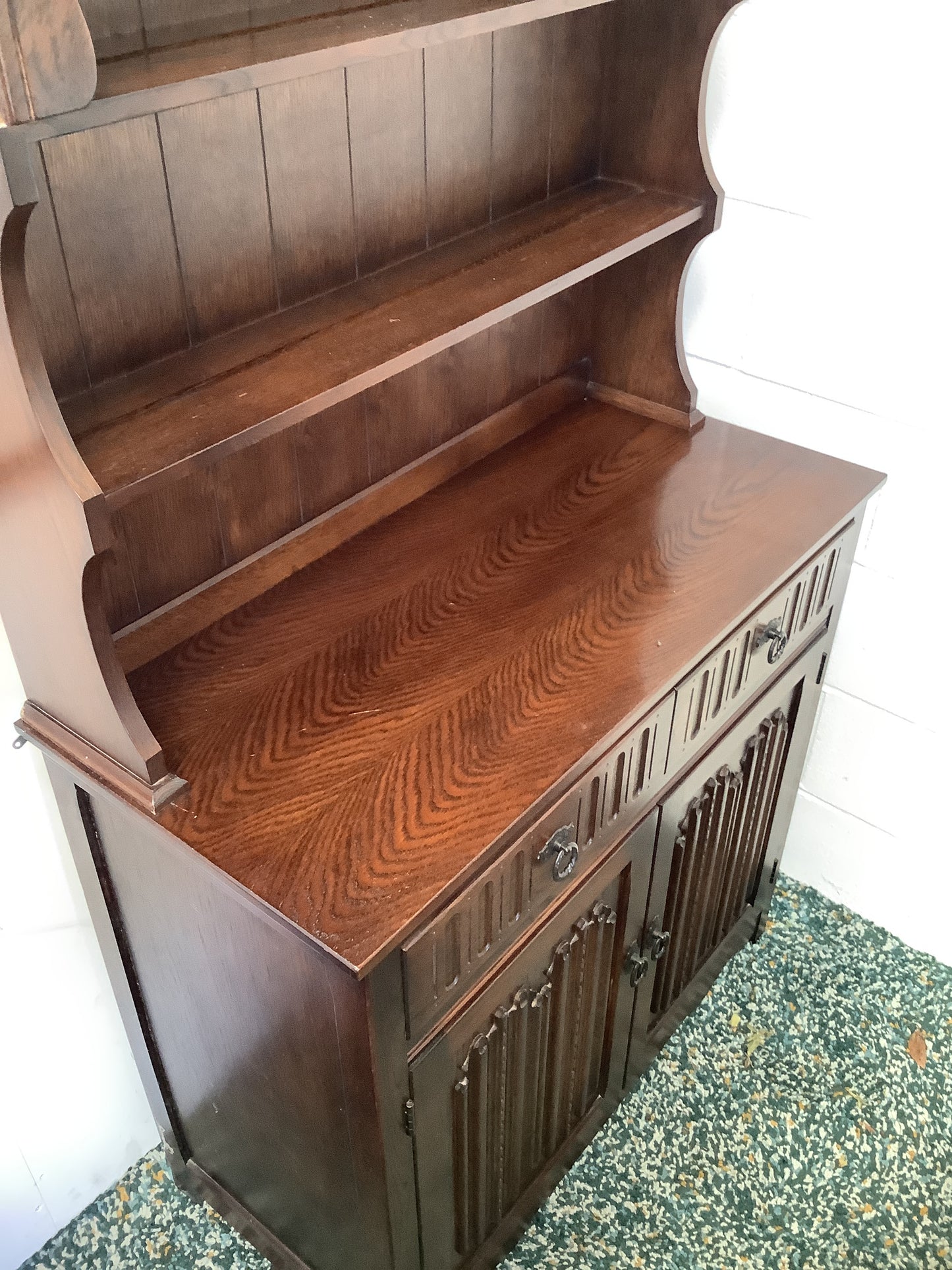 Dutch dresser