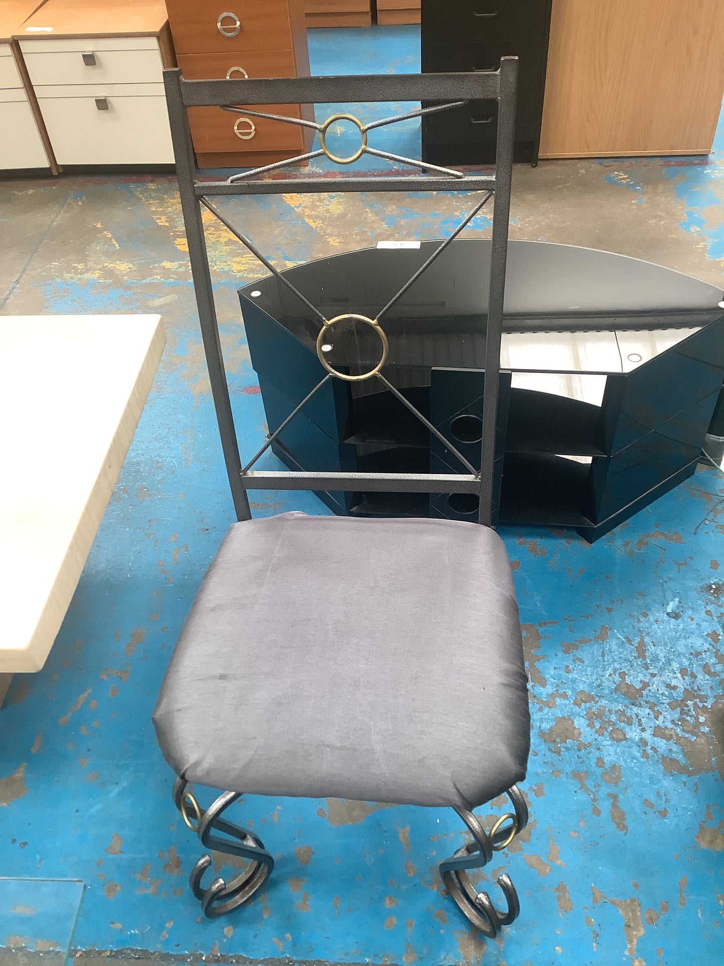 Dining table and 6 chairs