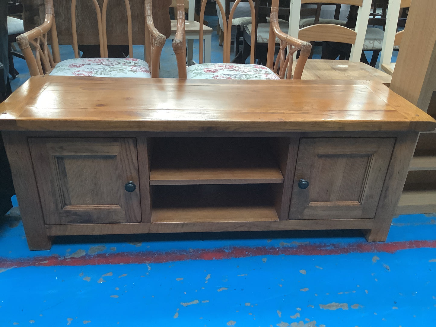 Tv unit