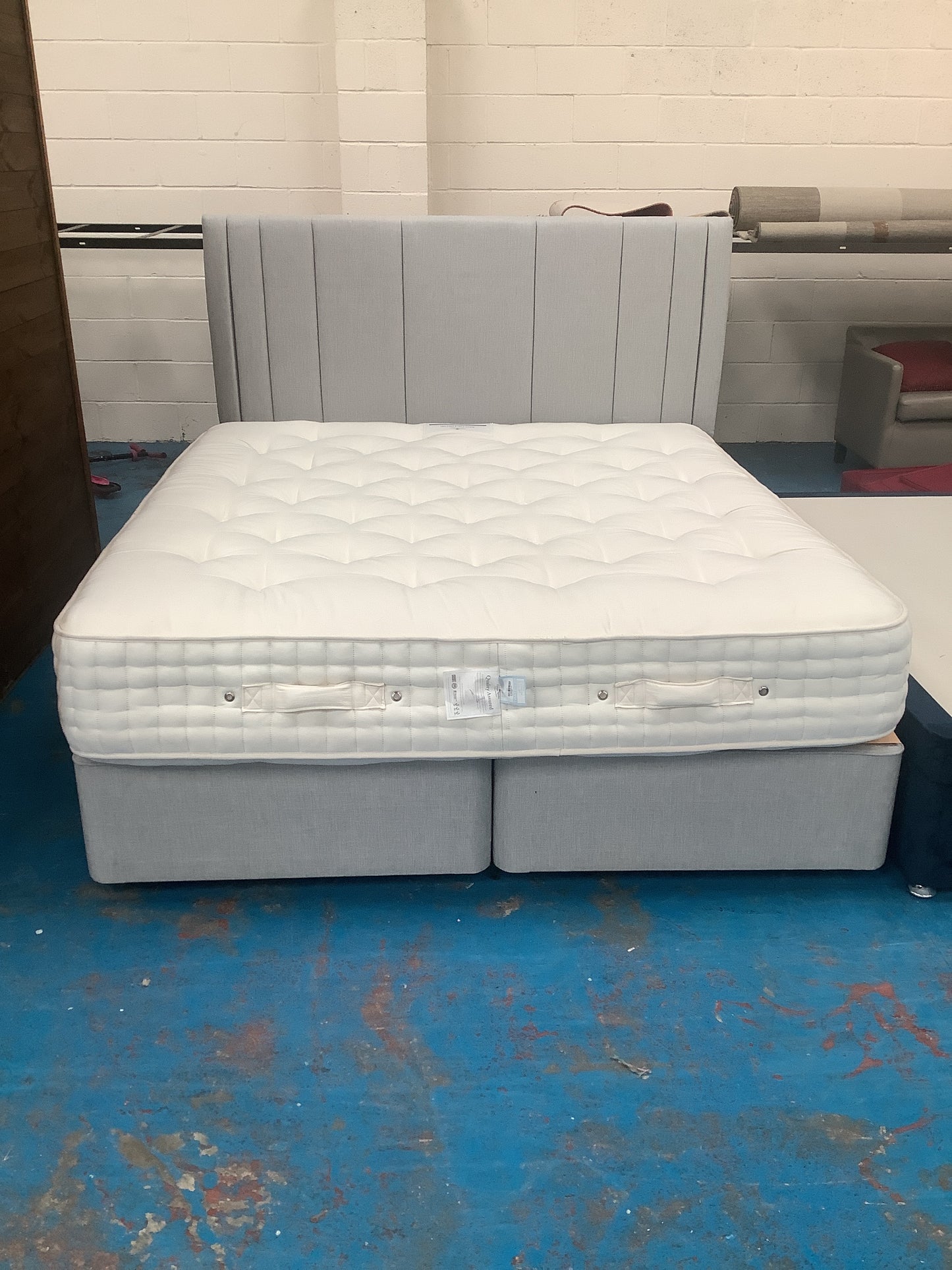 Super Kingsize Bed, mattress and headboard