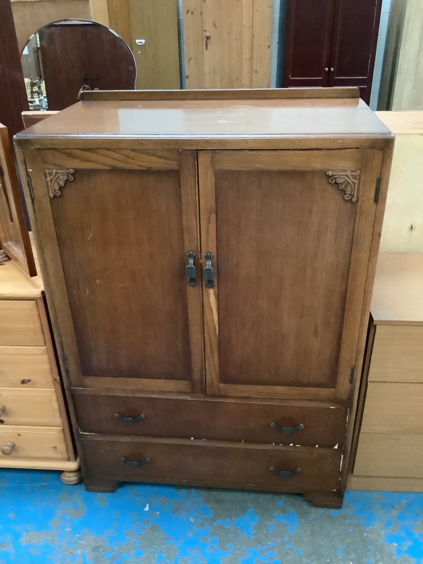 Bedroom cabinet