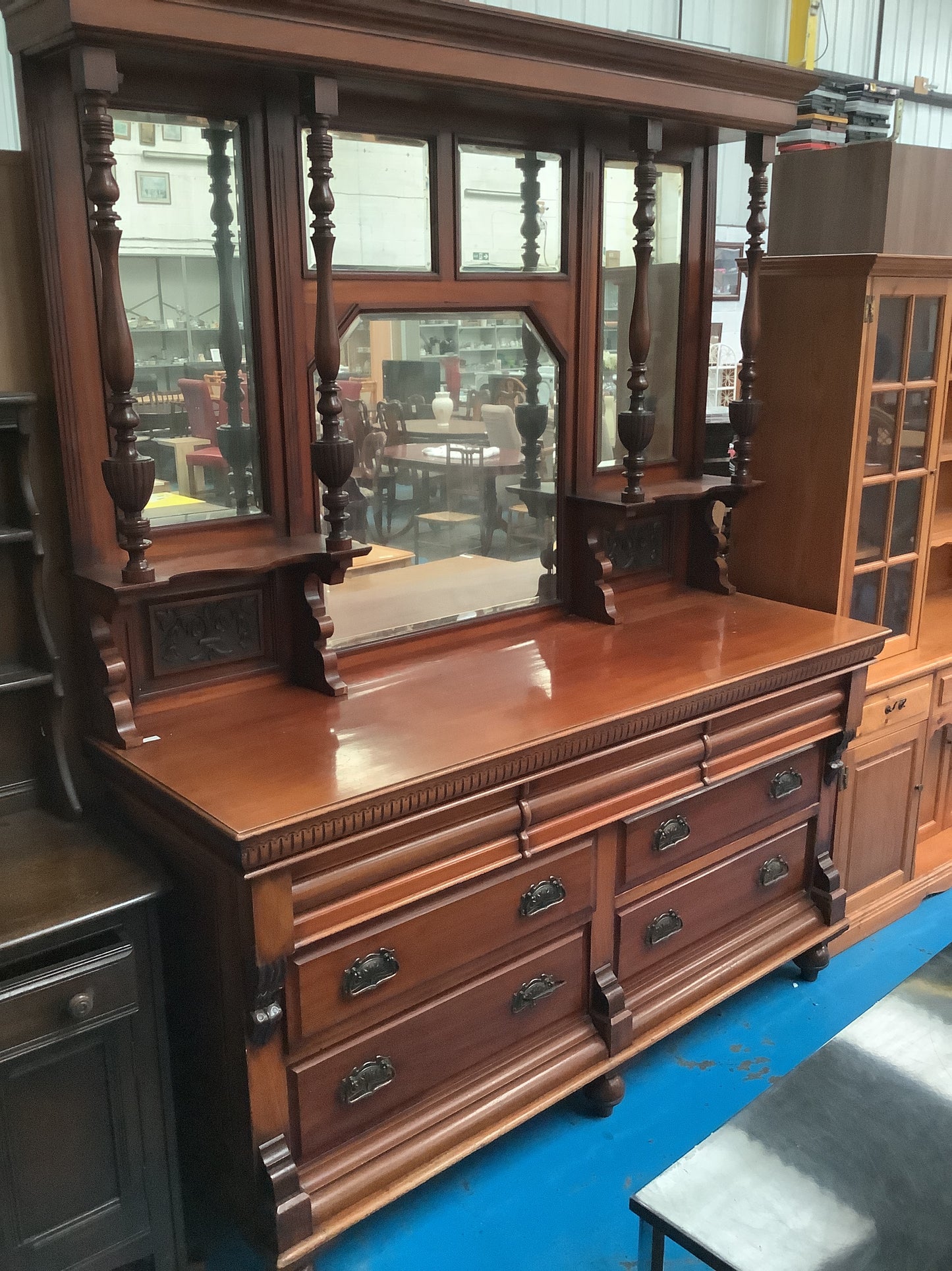 Wall unit