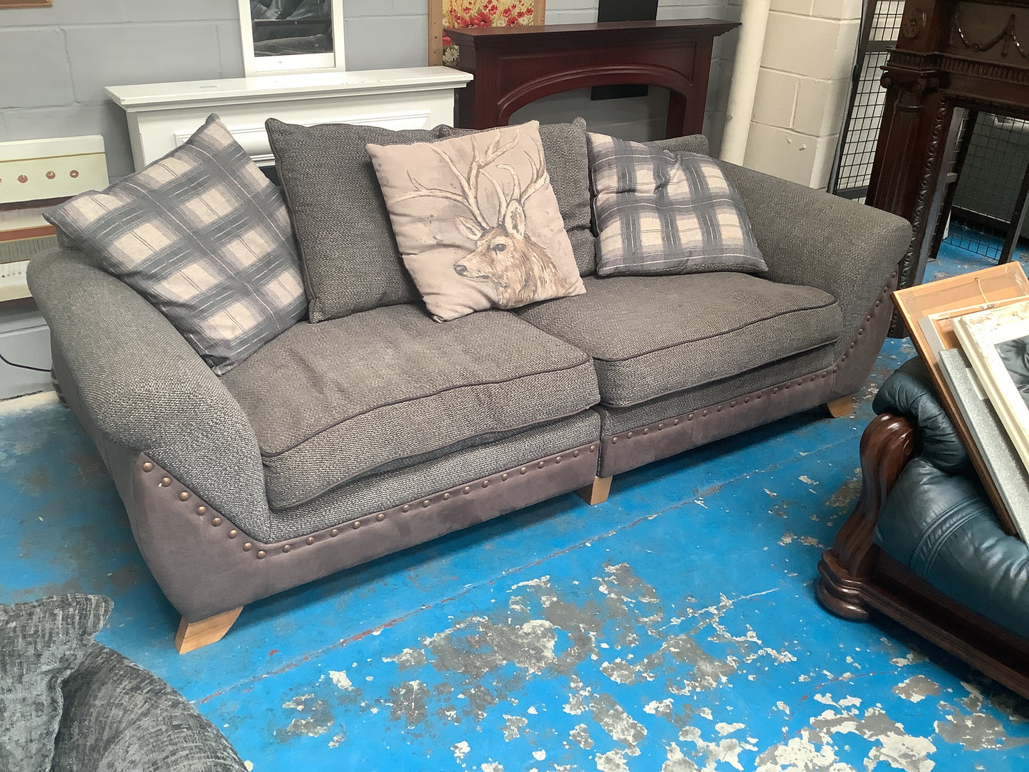 4 seater sofa