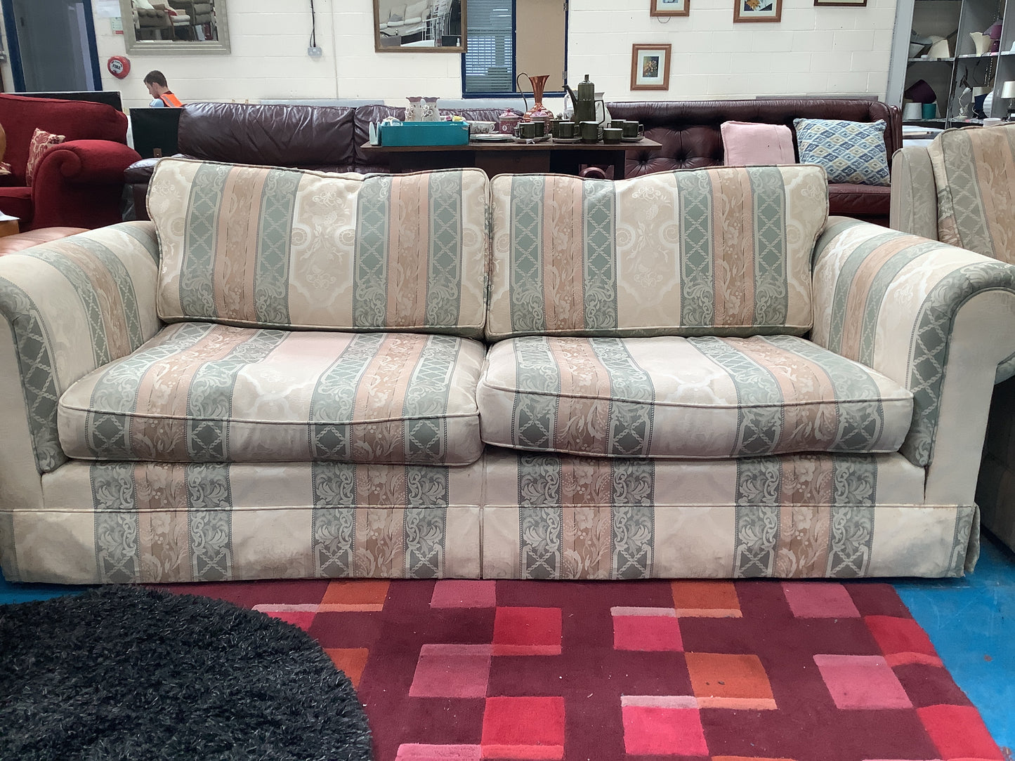 Large 3 seater sofa