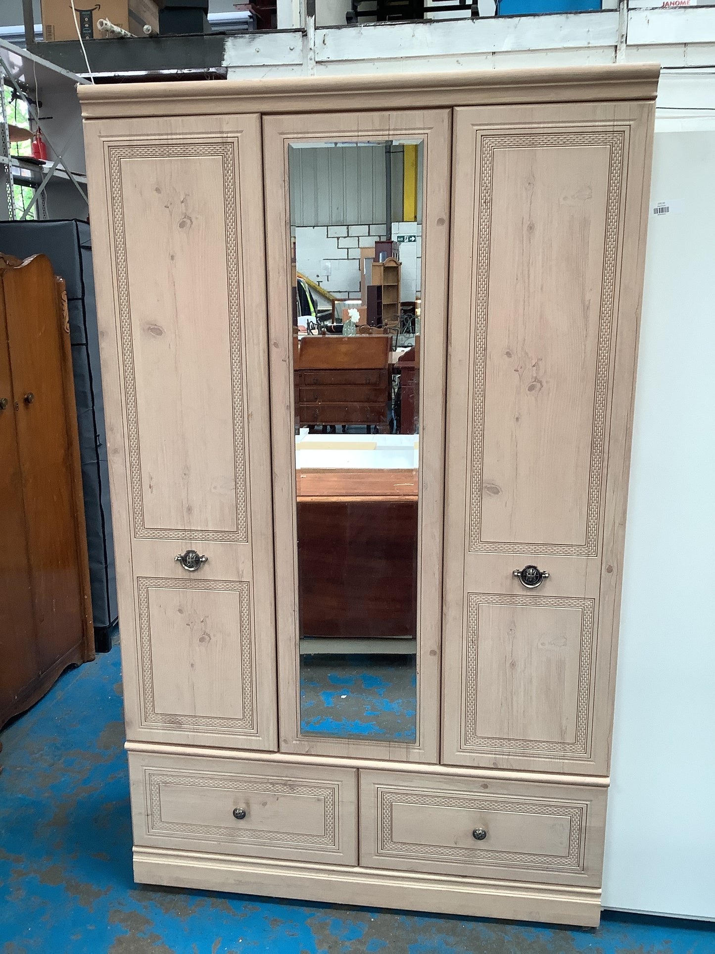 Triple wardrobe