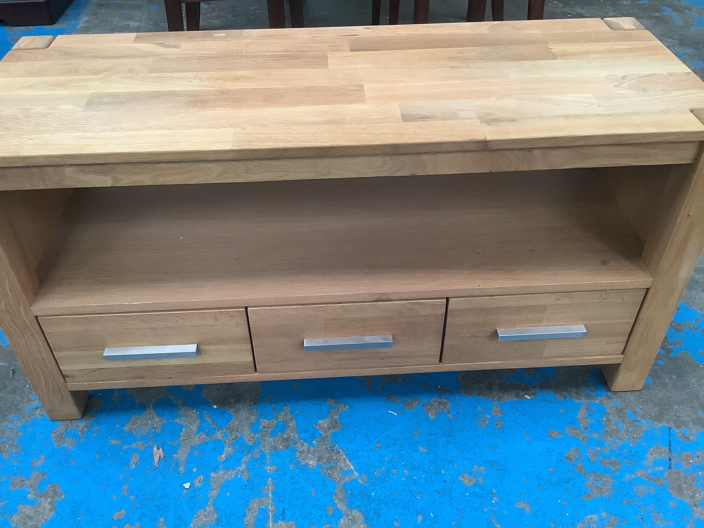 Oak TV unit