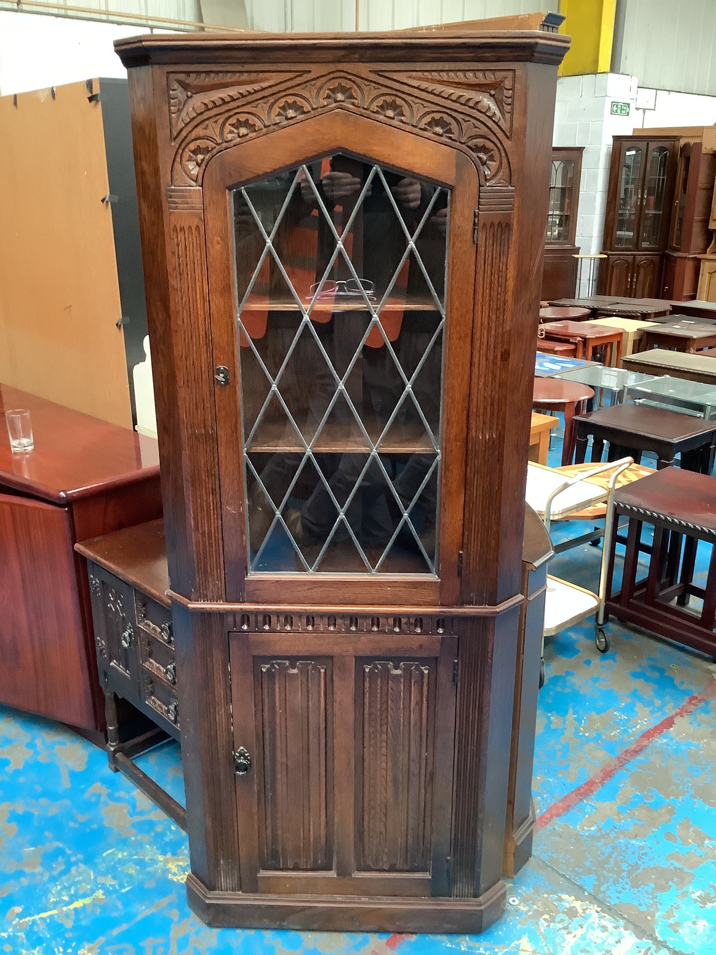 Corner unit