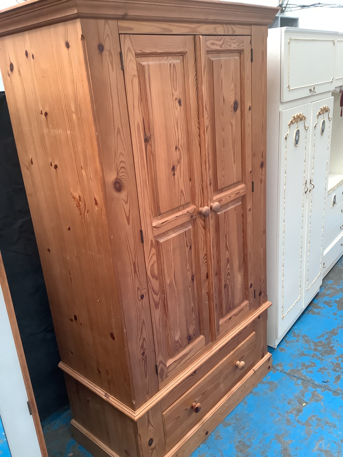 Pine double wardrobe