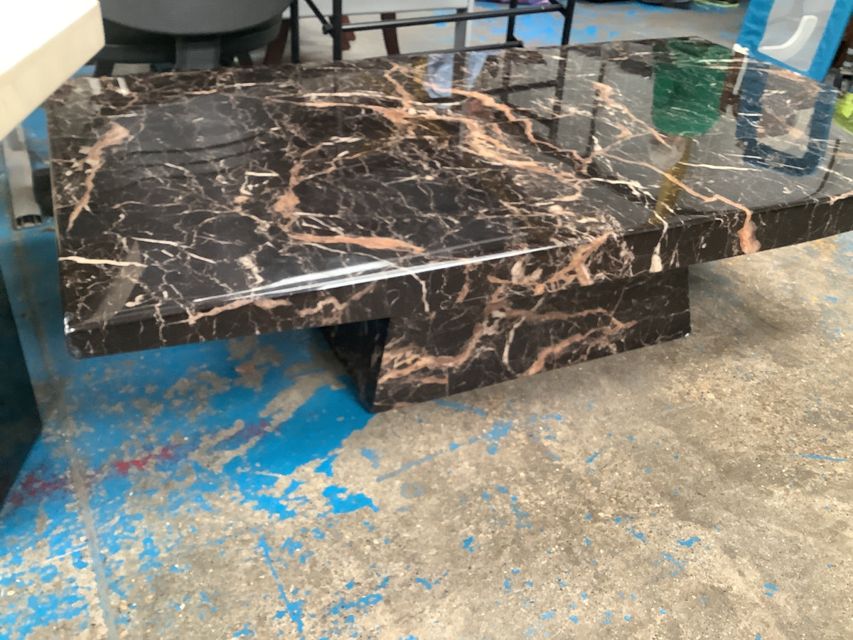Marble effect coffees table.