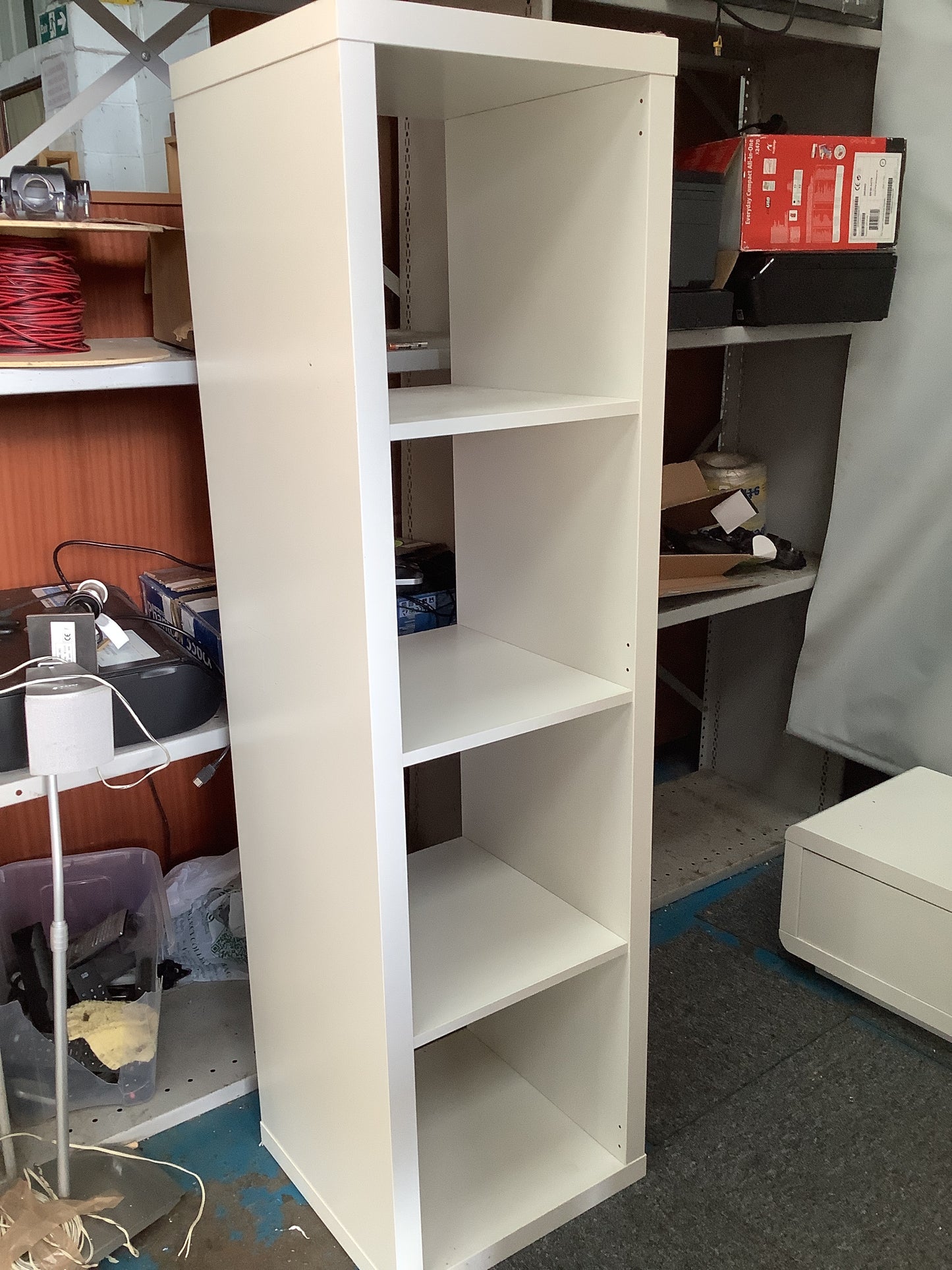 Shelving unit