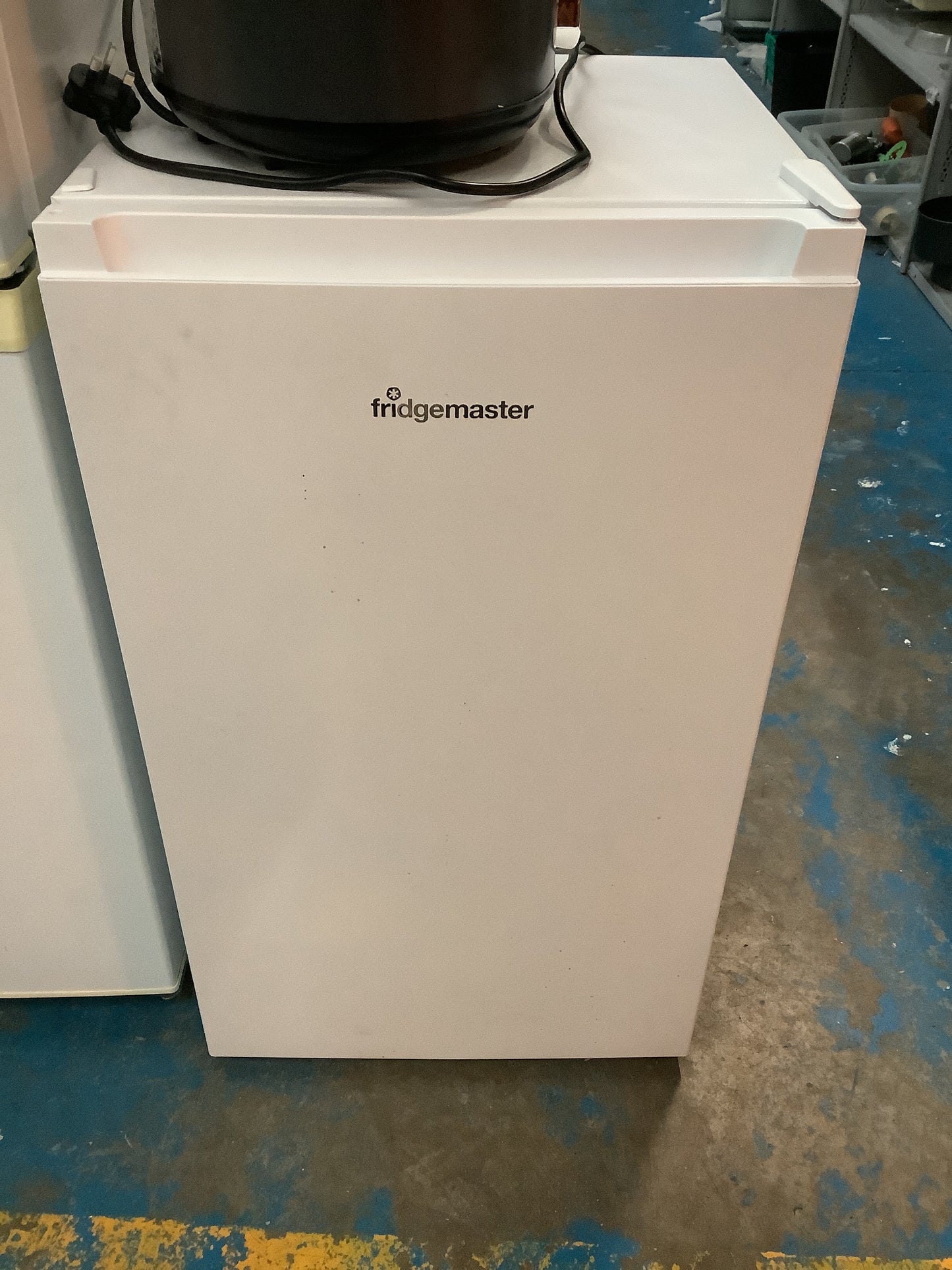 Under counter freezer