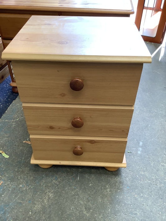 Bedside cabinet