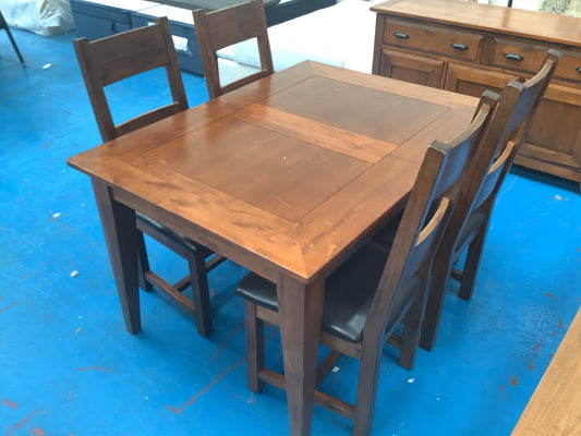 Dining table and 4 chairs
