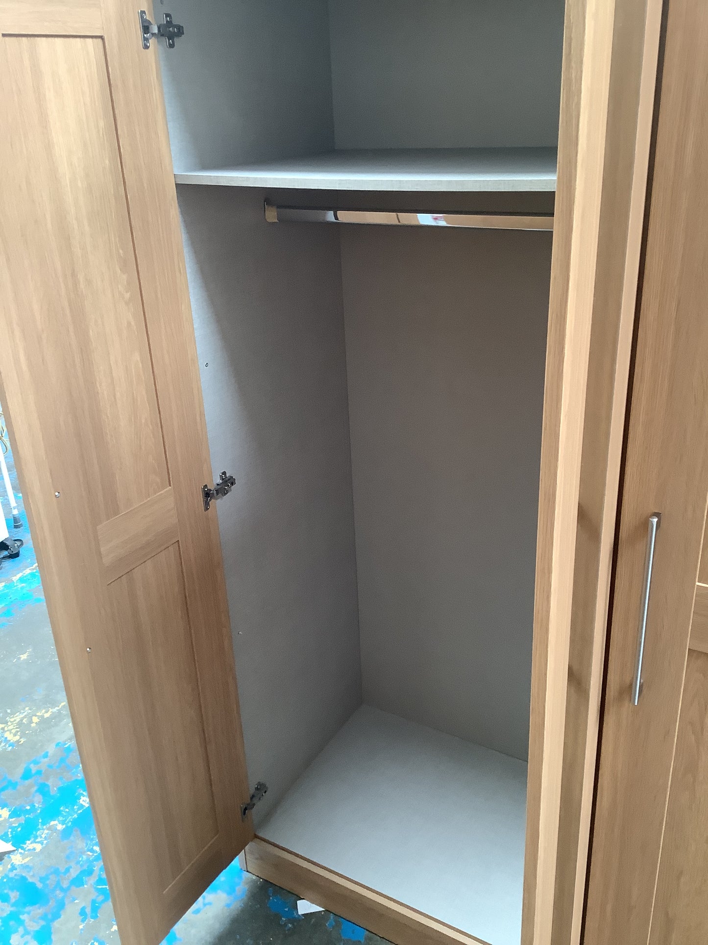 Strand 3 door wardrobe