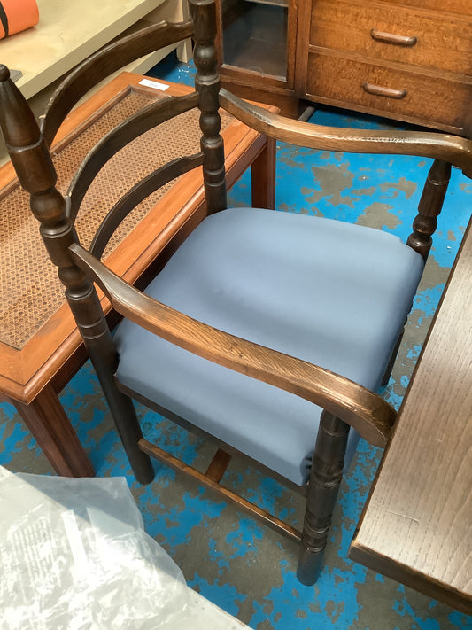 Dining table and 6 chairs