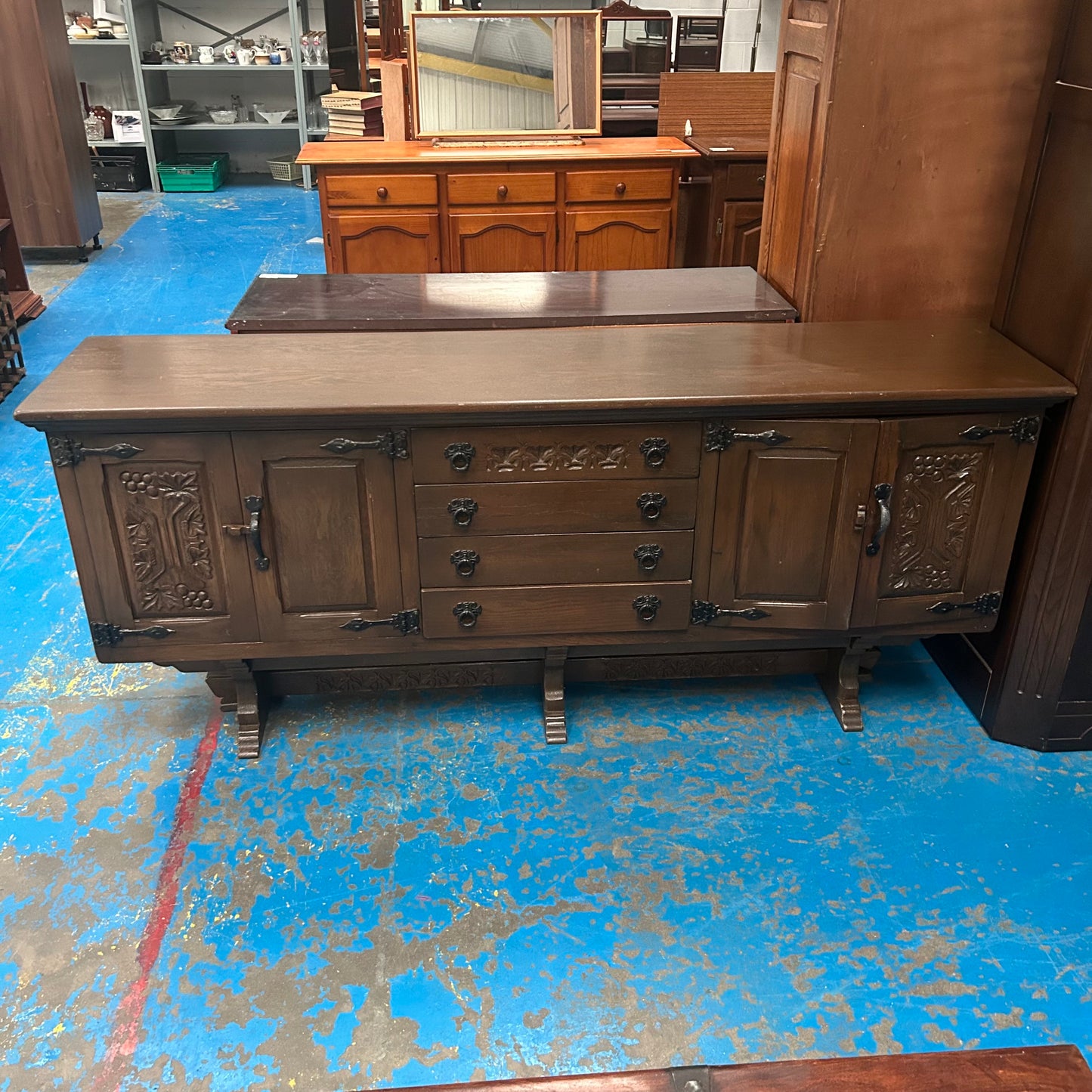 Sideboard