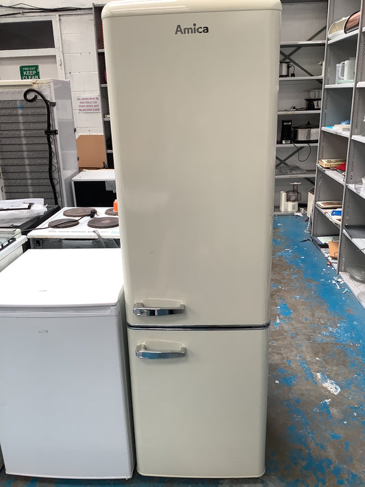 Fridge freezer