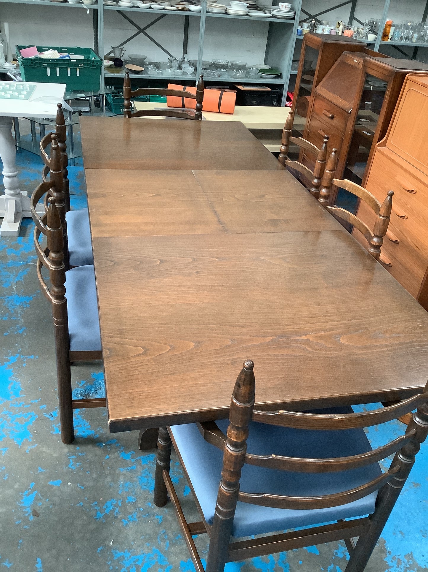 Dining table and 6 chairs