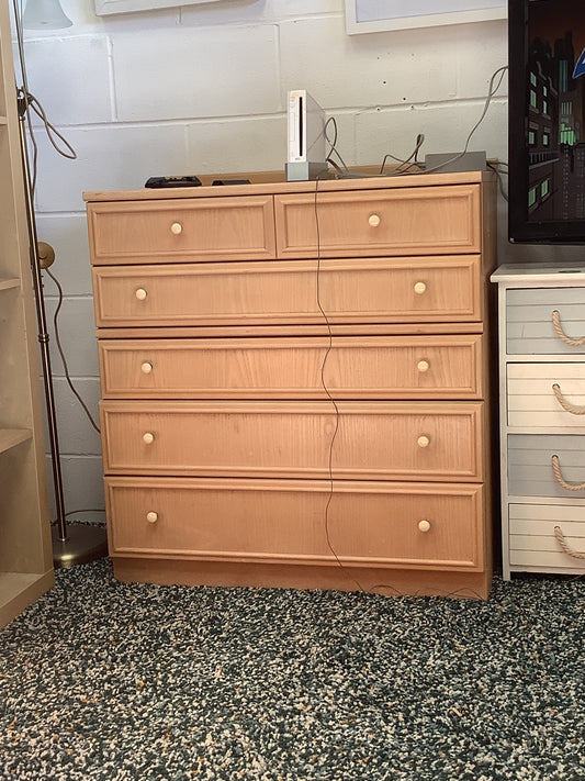 Chest of drawers