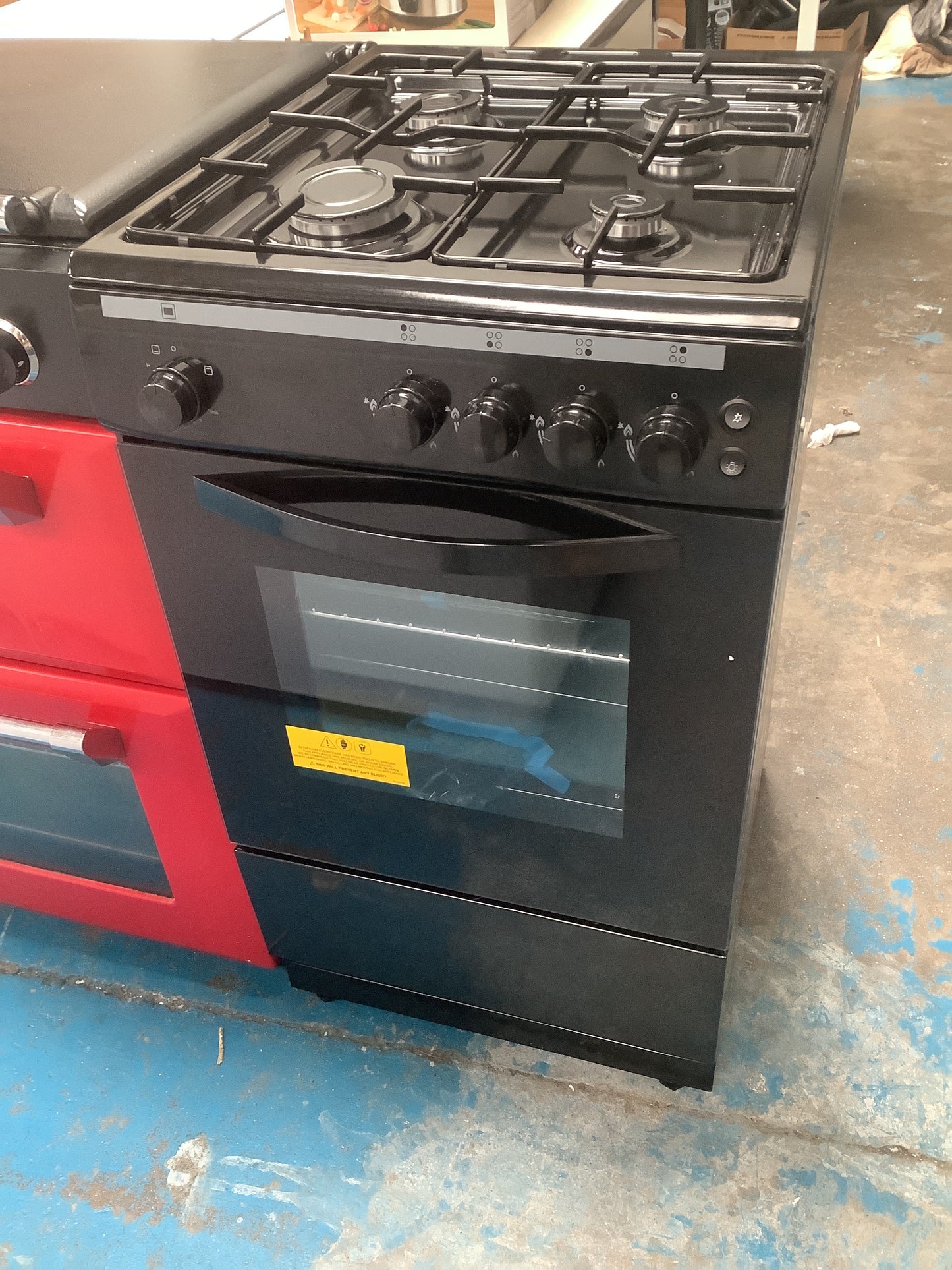 Essentials gas cooker