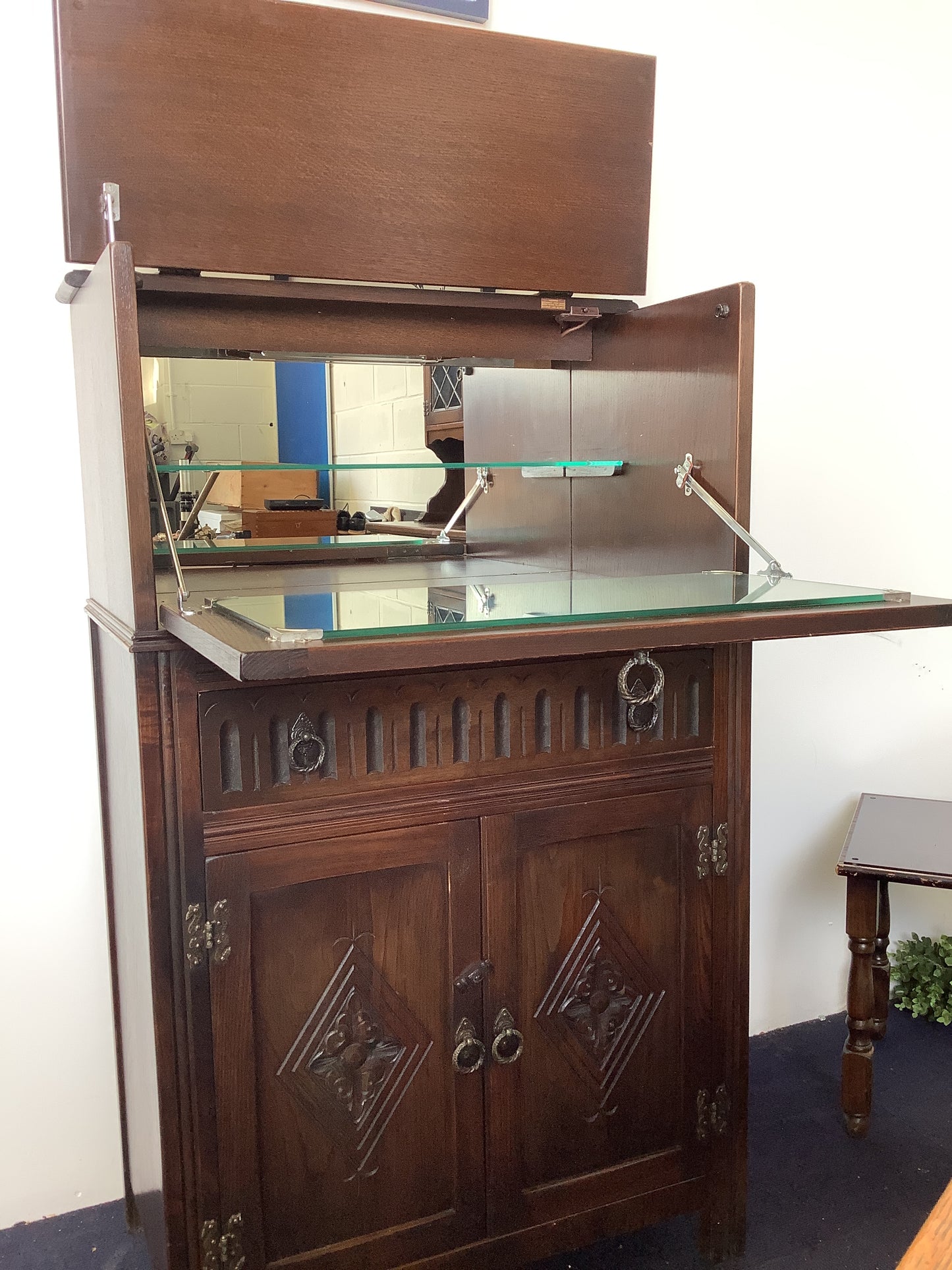 Cabinet