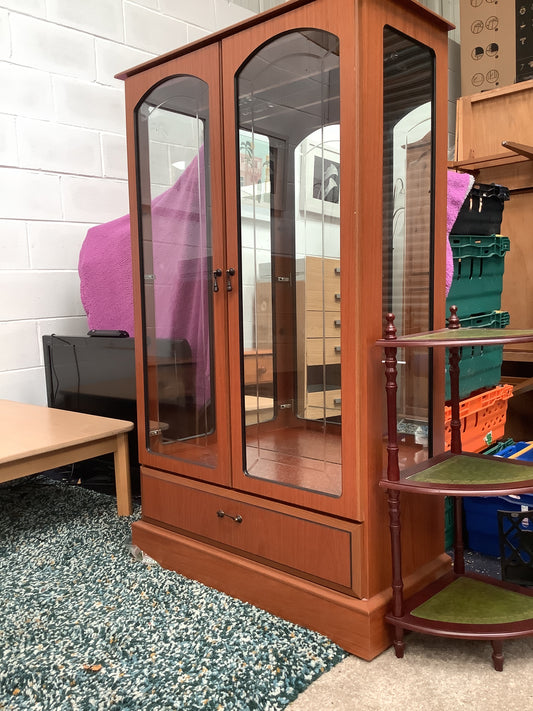 Display cabinet