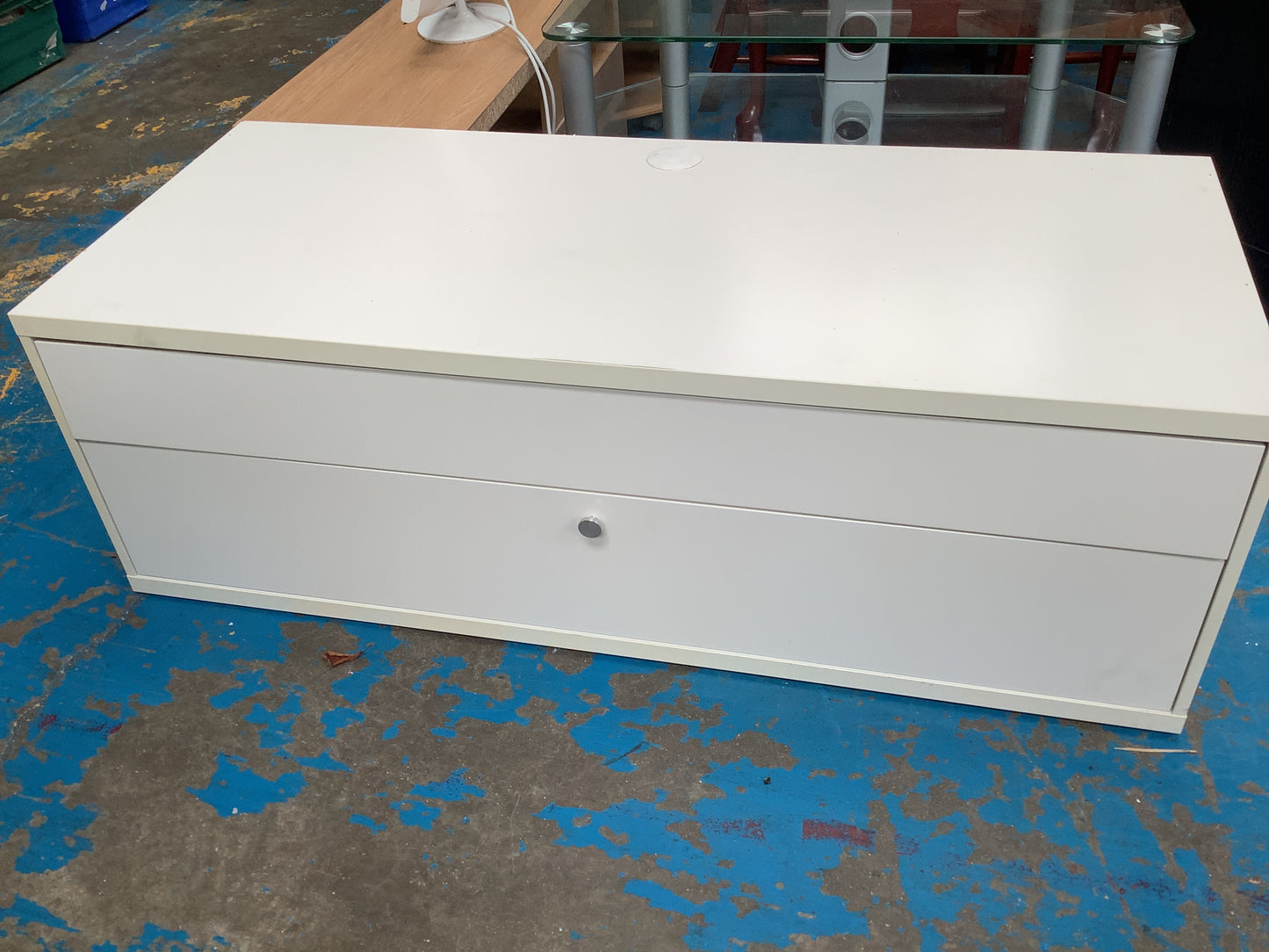 Tv unit