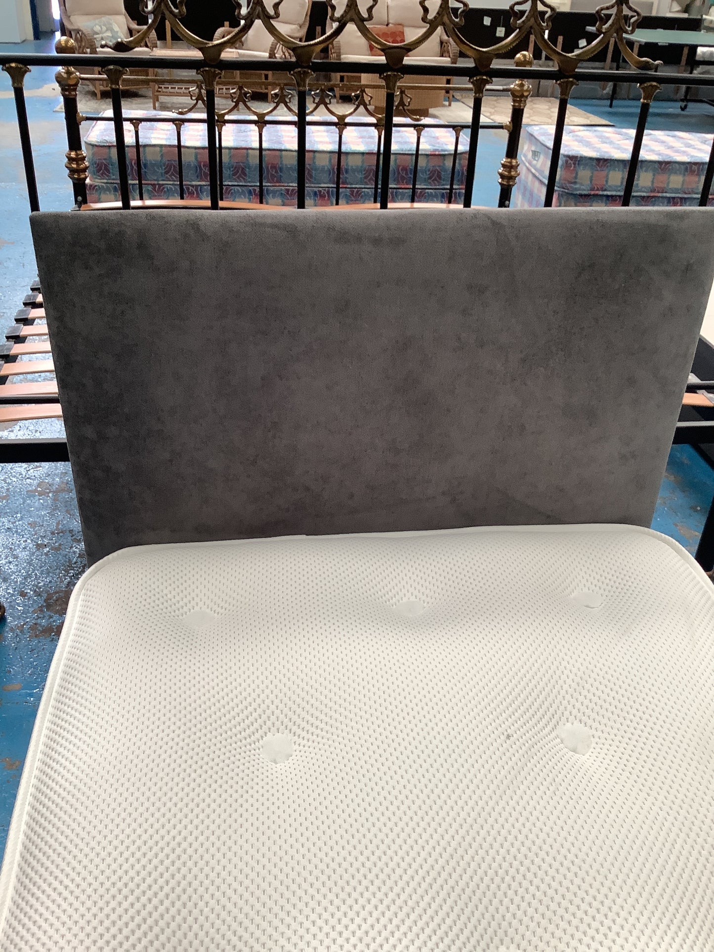 Single base, mattress and headboard