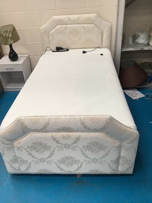 3/4 electric bed