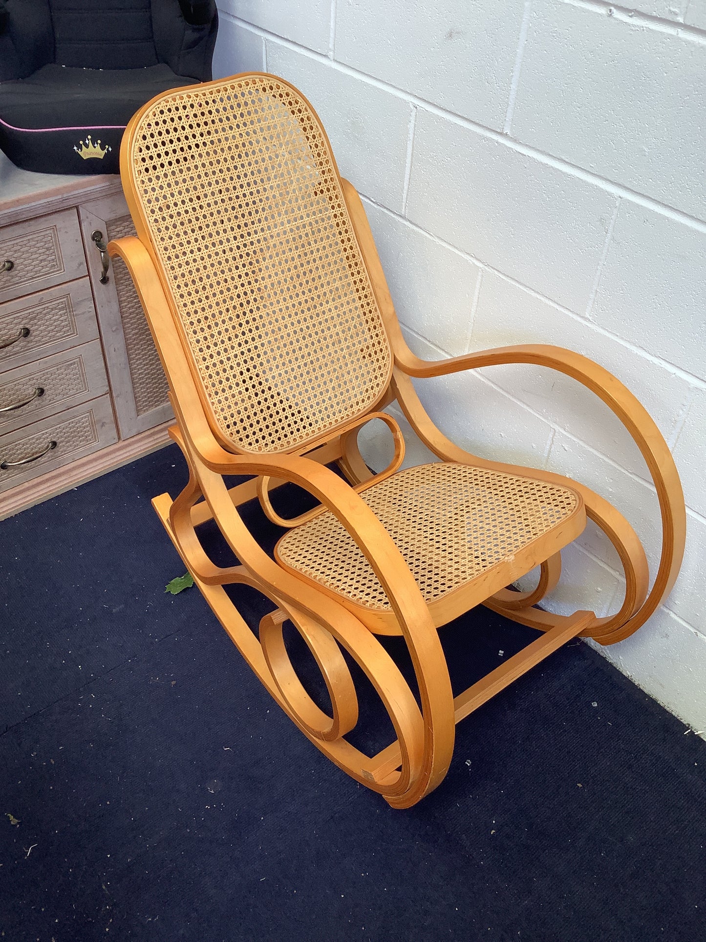 Rocking chair