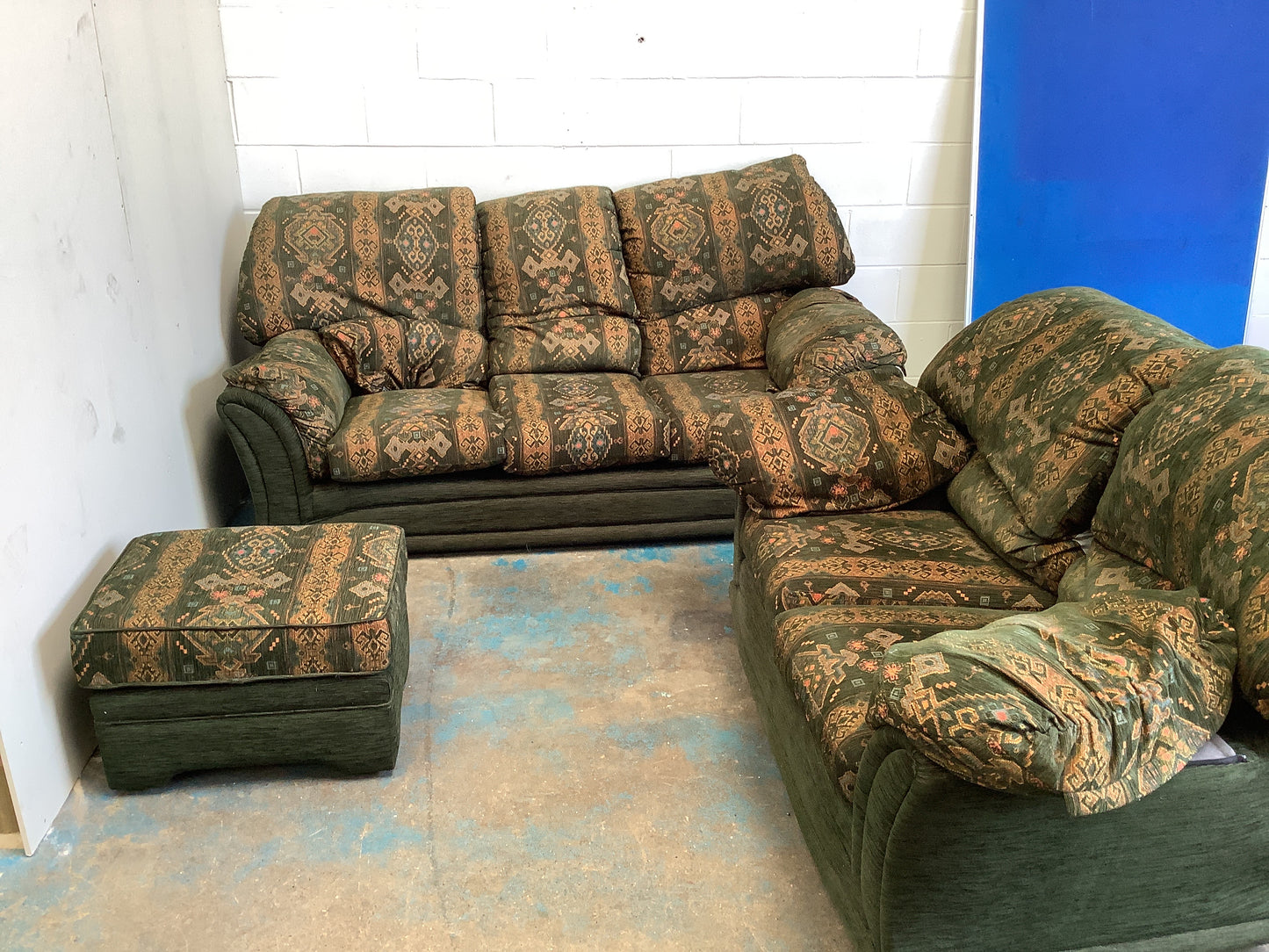 3 seater and poufee