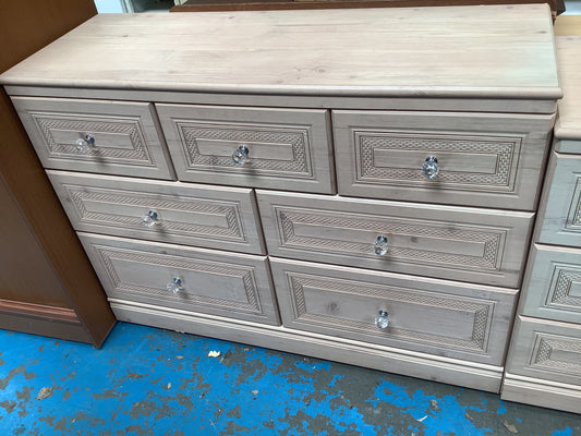 7 drawer chest of drawers