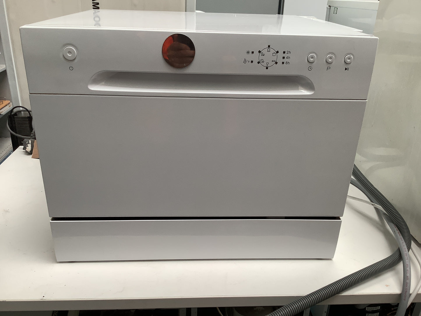 Table top dishwasher