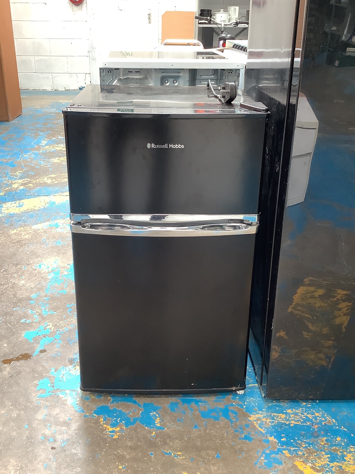 Russell Hobbs under counter fridge freezer