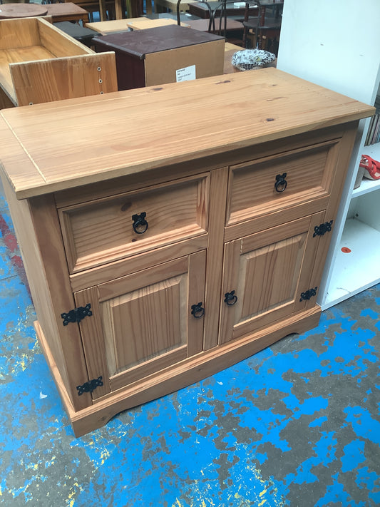 Corona sideboard