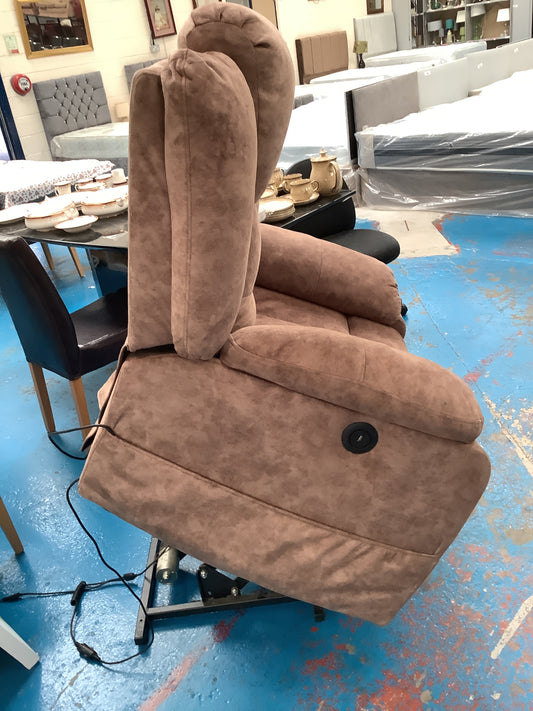 Electric armchair