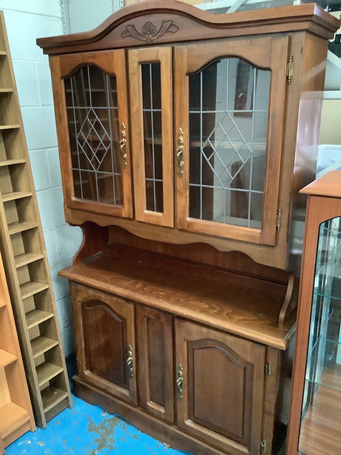 Wall unit