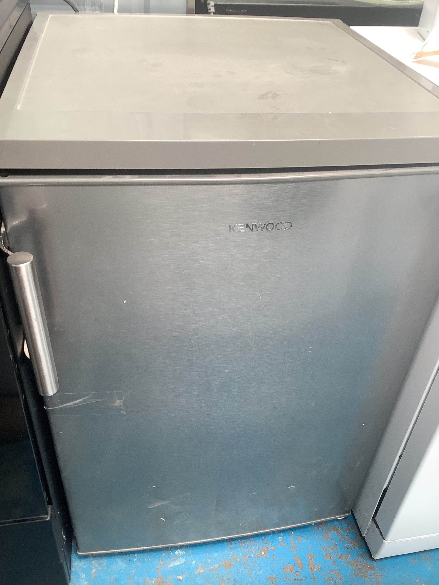 Kenwood Undercounter fridge