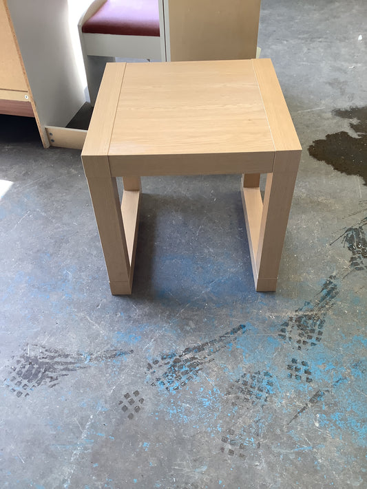 Square table/stool