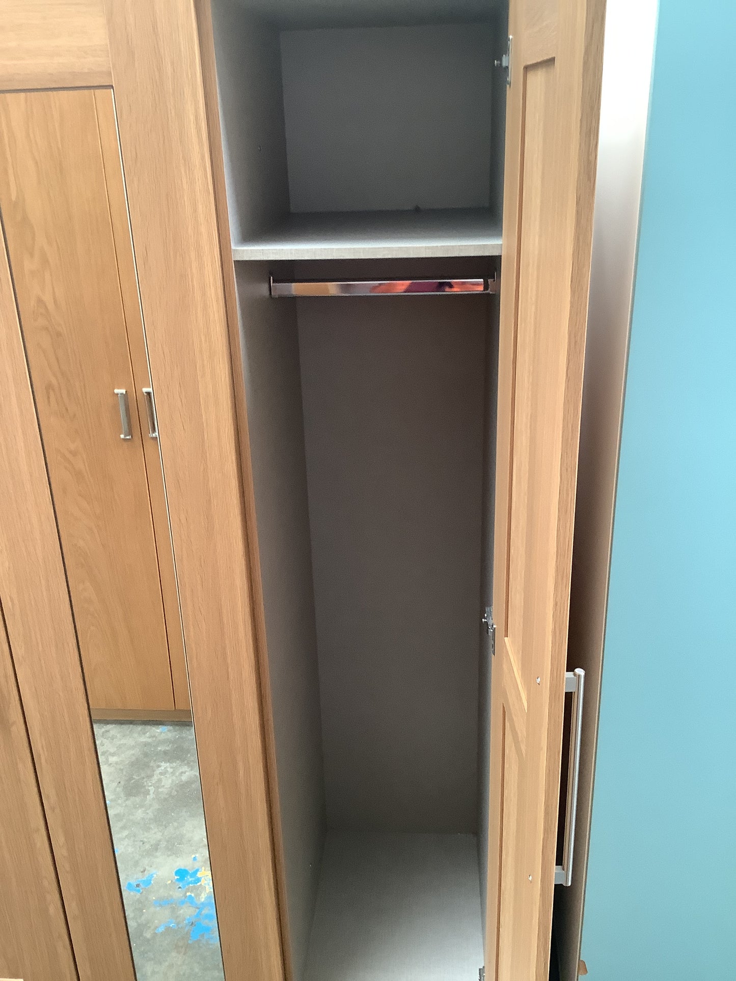 Strand 3 door wardrobe