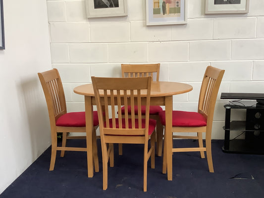 Table 4 chairs