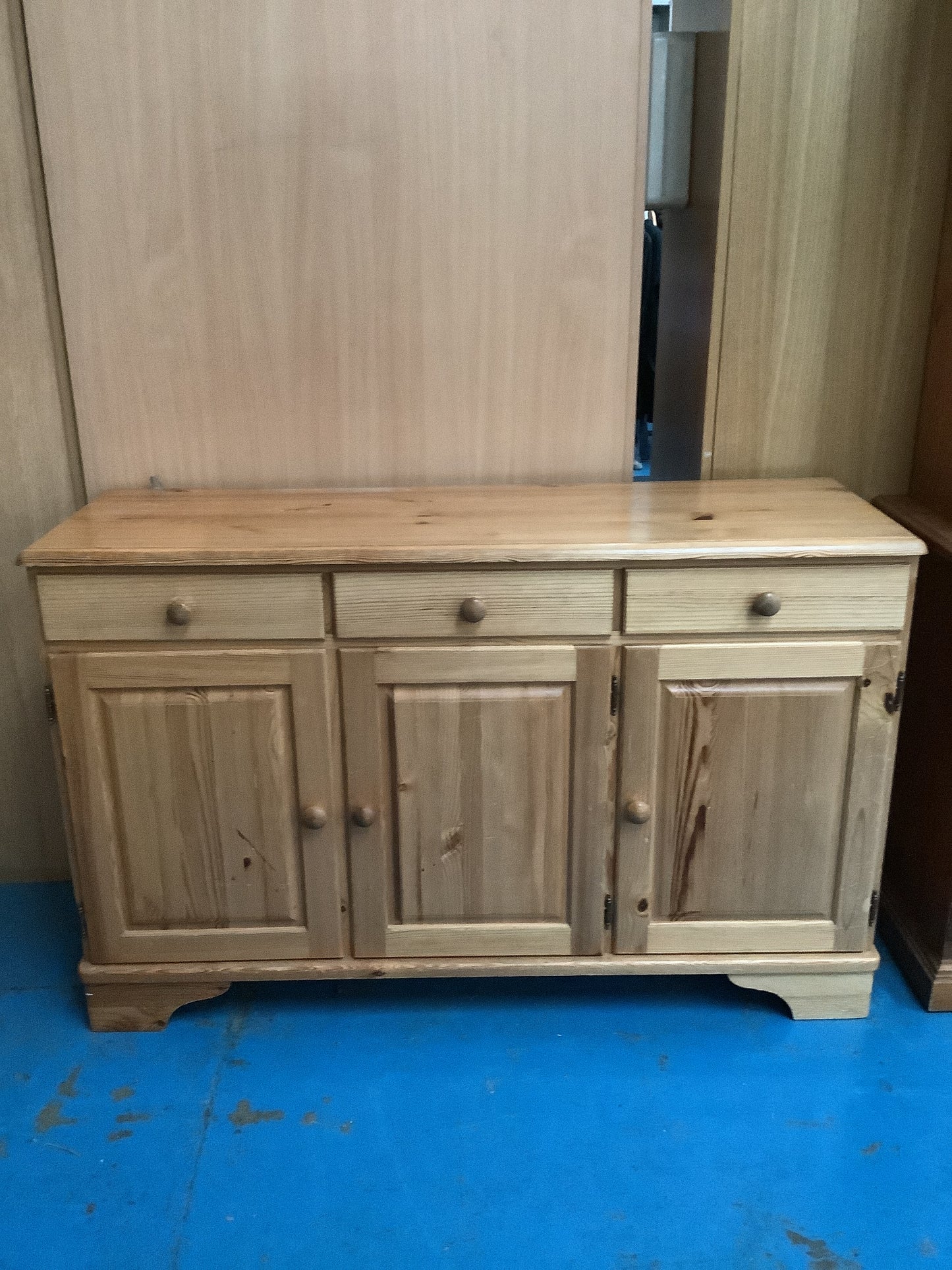 Sideboard