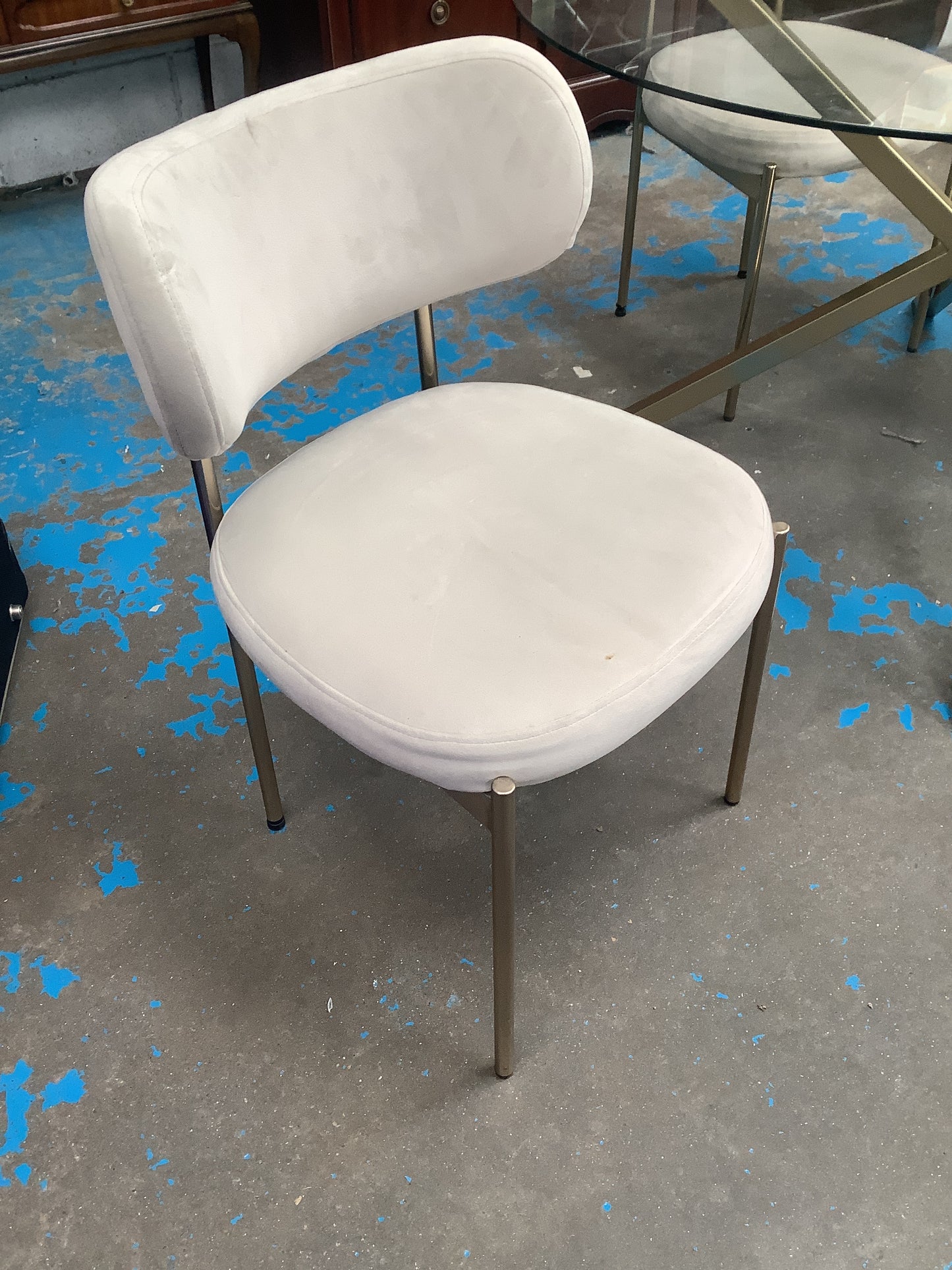 Glass dining table and 3 velvet chairs