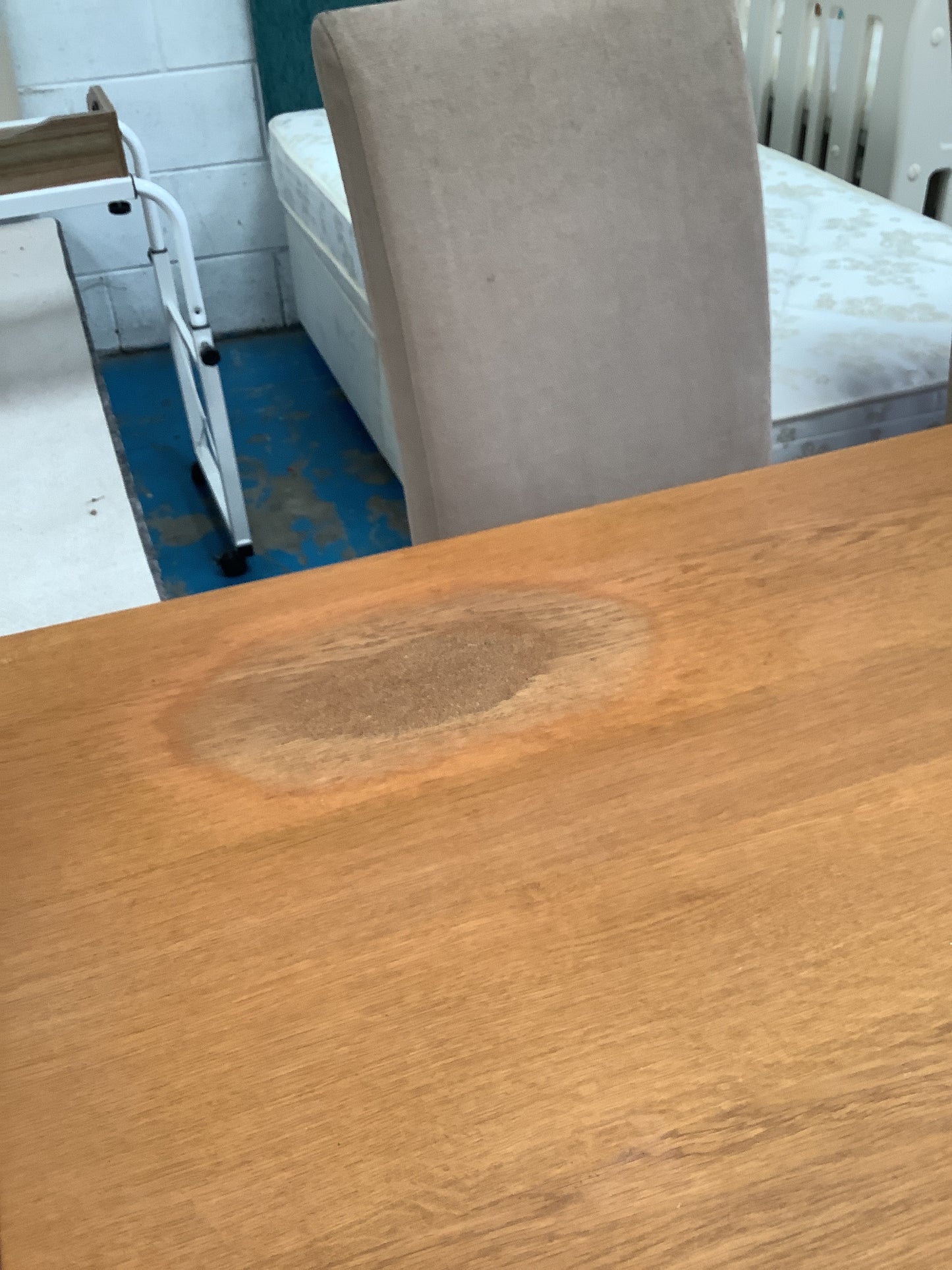 Dining table and 6 chairs