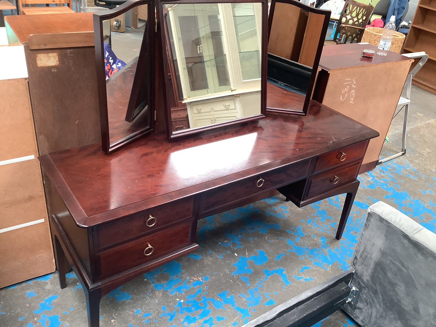 Stag dressing table