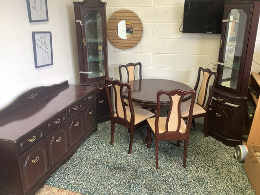 Dining room set