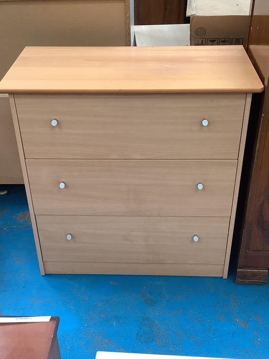 Chest of drawers